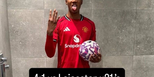 曼联小妖独中四元，下赛季欲替代齐尔克泽！卡里克之子看球险遭驱逐