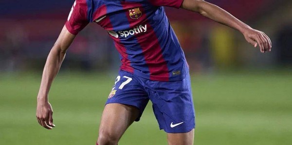 亚马尔下半场低迷引关注，巴萨受制对手，未来国家队征召存变数