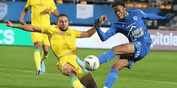 法甲保级生死战：南特主场死磕巴黎FC，6分大战谁能突围？