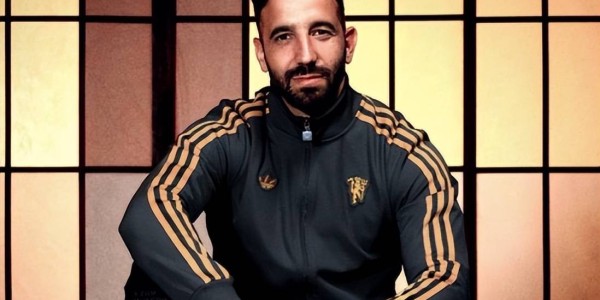 曼联6次换帅支付5490万英镑违约金，穆帅拿走2000万，滕哈赫1000万英镑