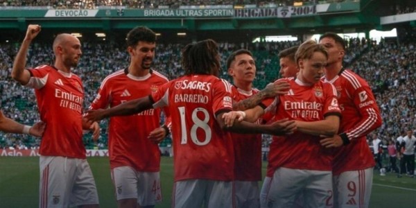 从2-0到2-2，前锋头槌破门，卫冕冠军遭绝平！穆帅迎利好：欧冠资格+不败纪录稳了！